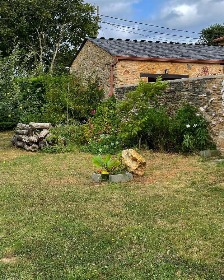 Estudio Pajar rural con bonito jardín - Los Gayoles Rural Castropol Exterior foto
